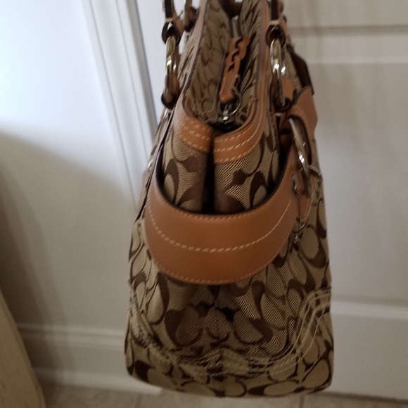 Authentic Coach Soho Signature Khaki Belted Purse - Picture 3 of 9
